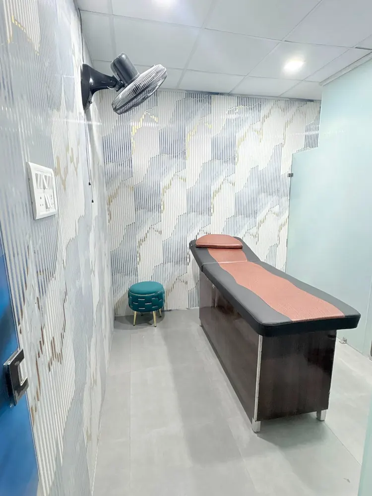 Laser room